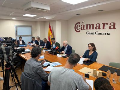 Canarias logra en 2025 mayores ingresos turísticos con menos carga sobre el destino