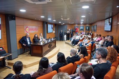 La Cámara y Fernando Romay ponen en valor los encuentros formativos para mayores de 45 años 