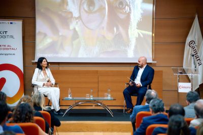 La Cámara, a través de su oficina Acelera Pyme, presentó la conferencia “Inteligencia Artificial y el futuro empresarial” que ofreció la experta en tecnología, Silvia Leal